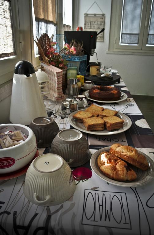 B&B Roma Citta Aperta ภายนอก รูปภาพ