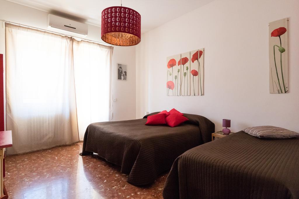 B&B Roma Citta Aperta ภายนอก รูปภาพ